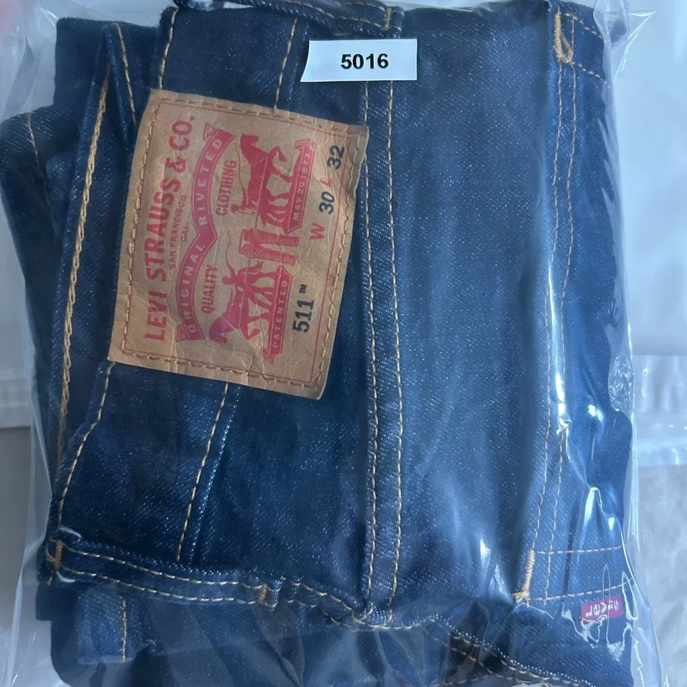 Levi's 511 Straight Slim Fit Jeans Mens 30x32 Indigo Blue Denim Low Rise Outdoor
